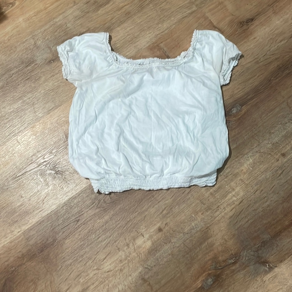 H and M tee shirt